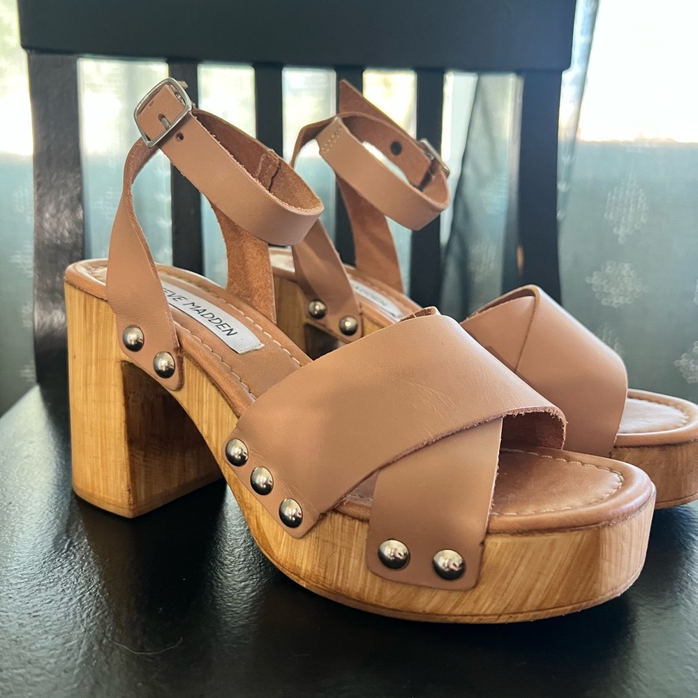 Steve Madden Brown Platform Sandals